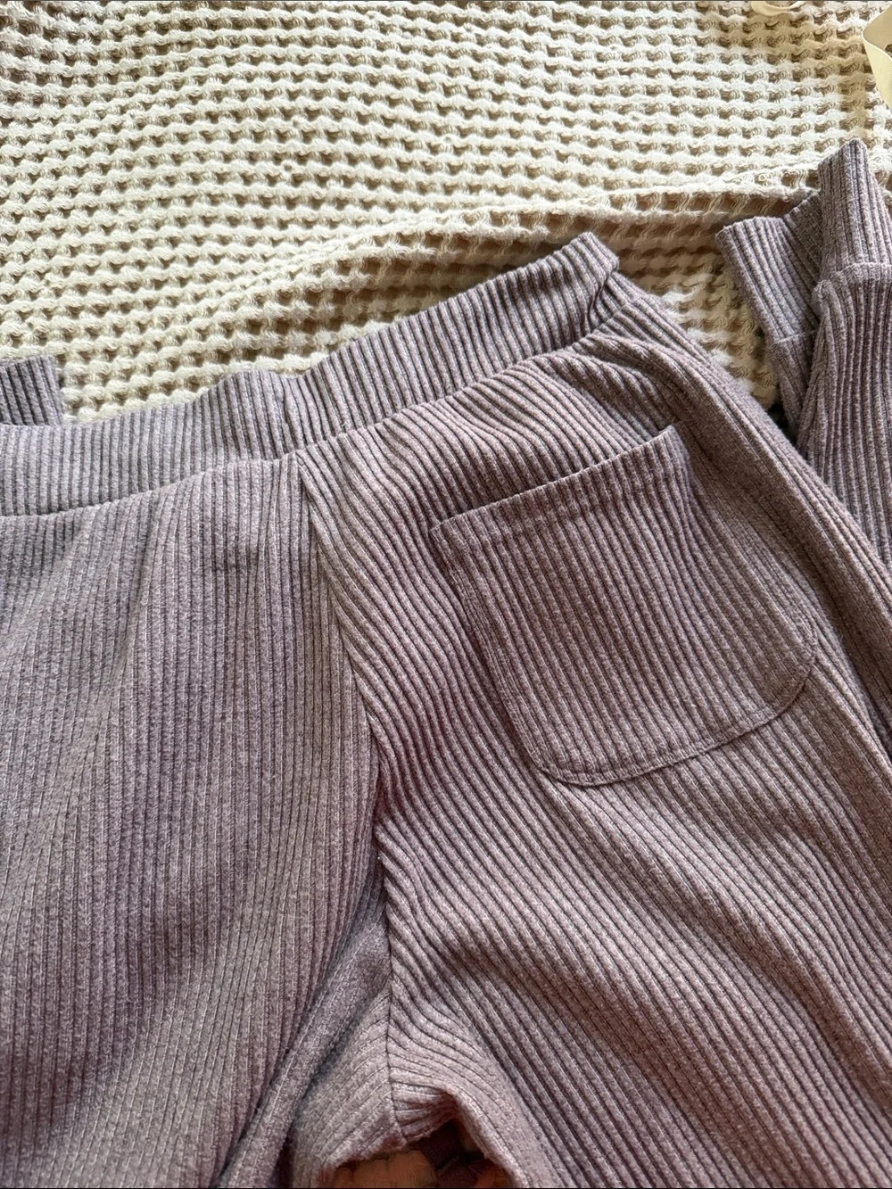 AL0 Yoga Muse Ribbed Joggers